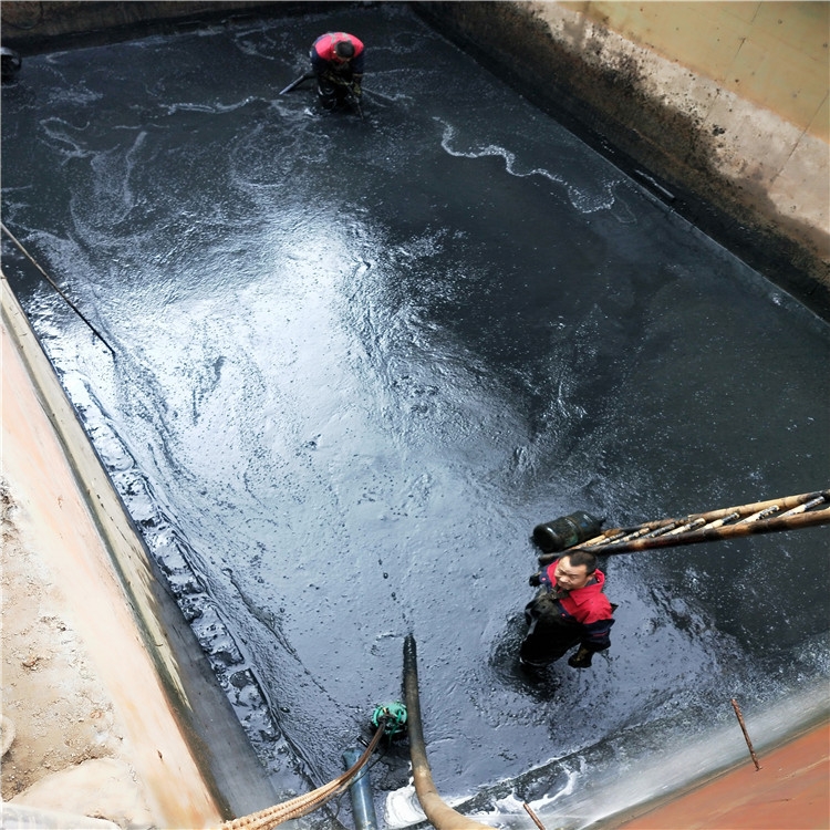 河津废水池清理