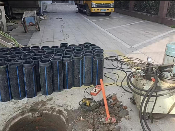 河津PE置换管厂家 DN315置换管 非开挖管短管置换